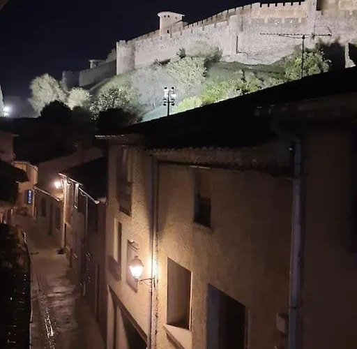 Сasa de vacaciones A 200 Metres Du Chateau : Maison De *