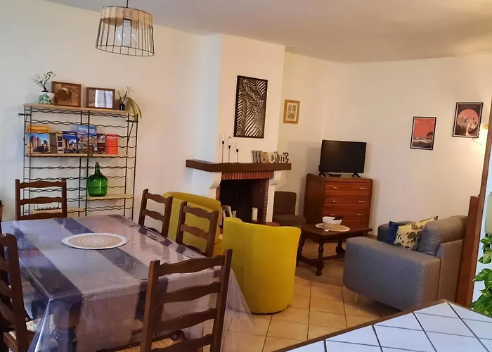 Сasa de vacaciones A 200 Metres Du Chateau : Maison De